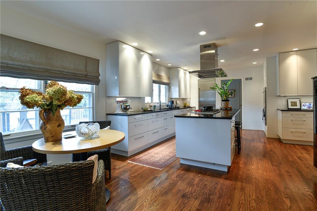 1240 W 64TH Terrace W