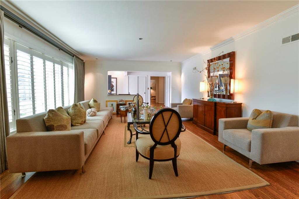 1240 W 64TH Terrace W