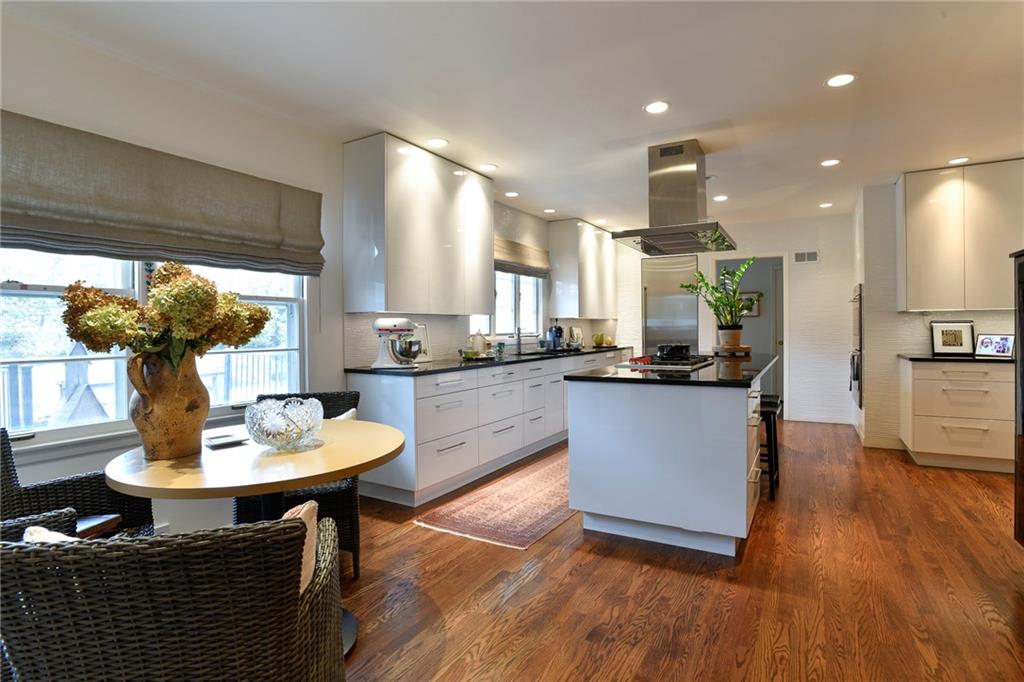 1240 W 64TH Terrace W