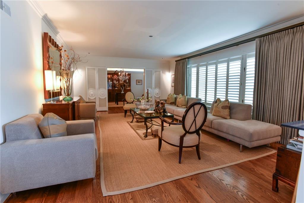 1240 W 64TH Terrace W