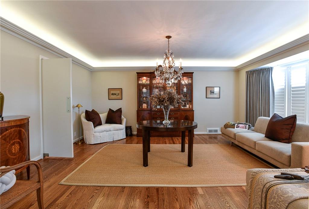 1240 W 64TH Terrace W