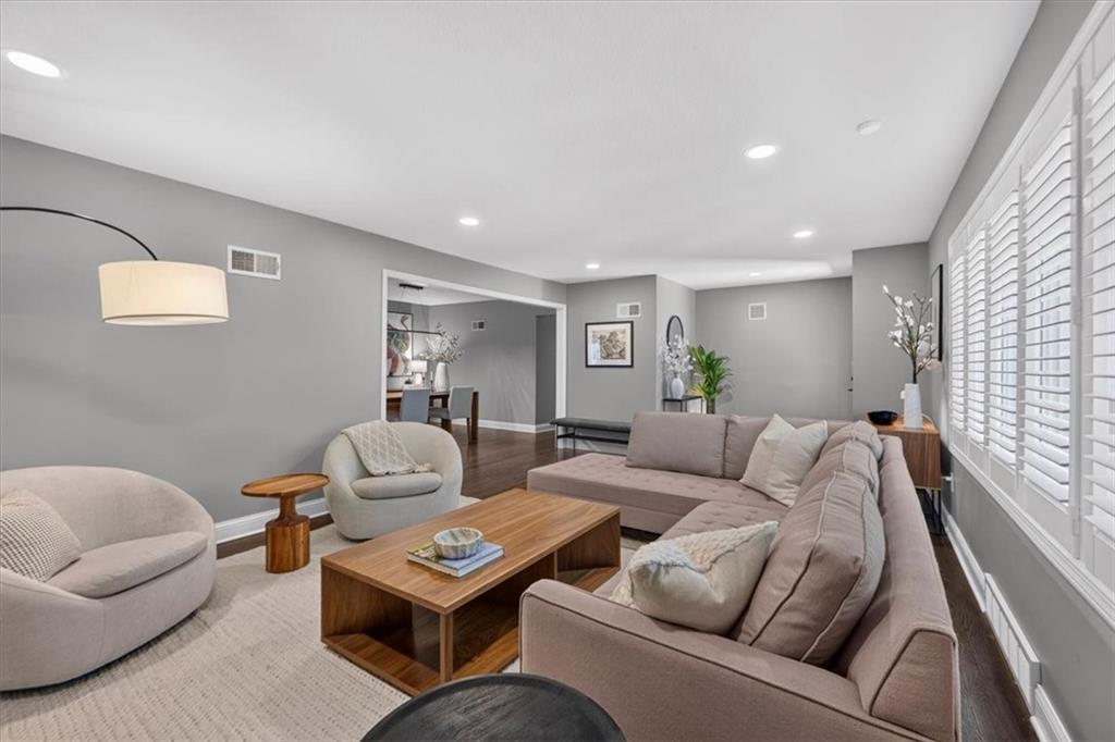 5726 Howe Drive