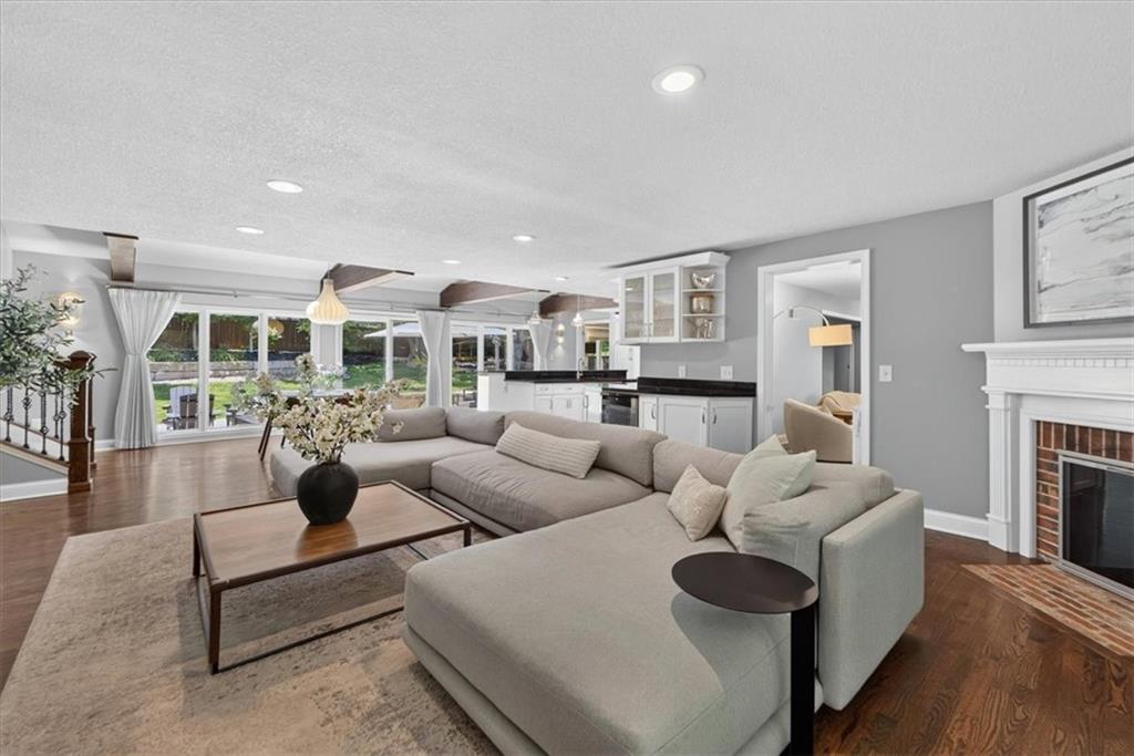 5726 Howe Drive