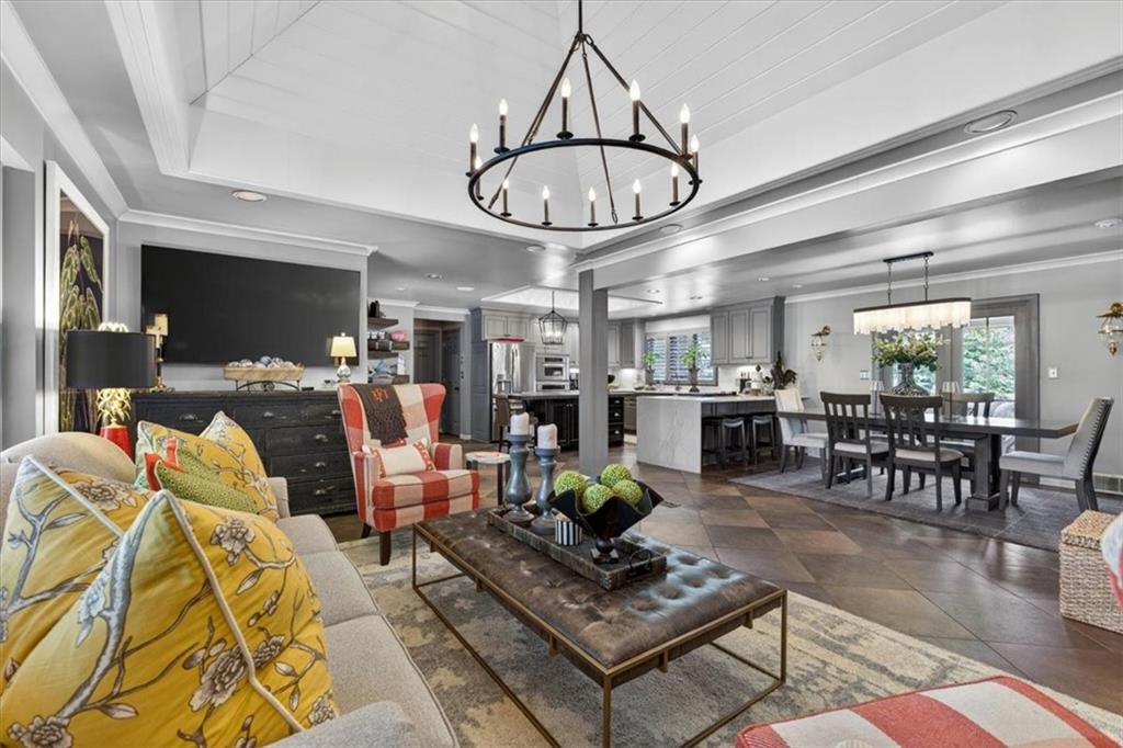 8301 Roe Avenue