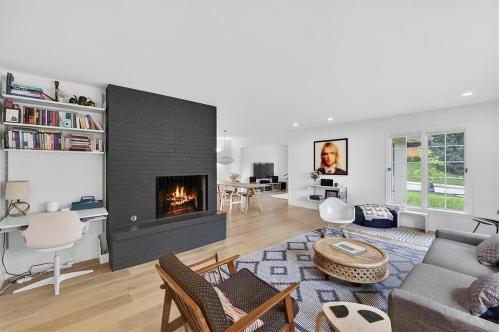 1624 W 50th Street