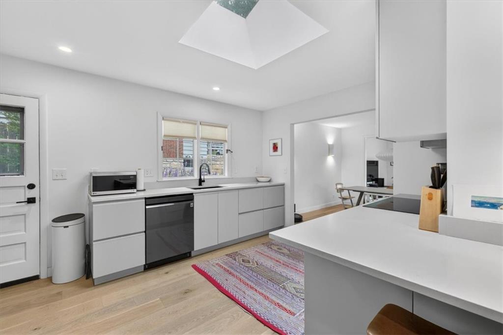1624 W 50th Street