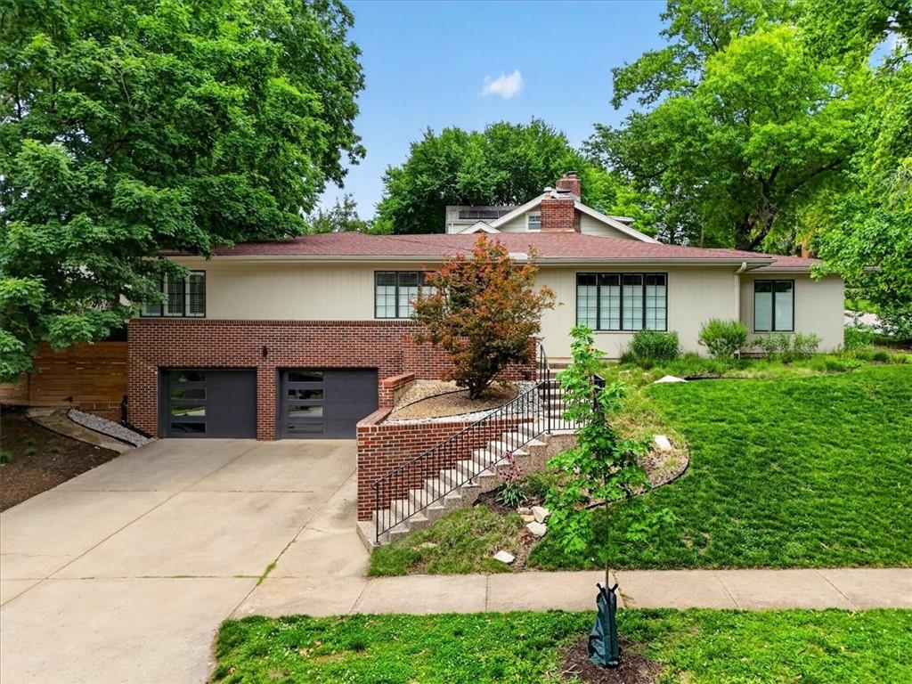 1624 W 50th Street