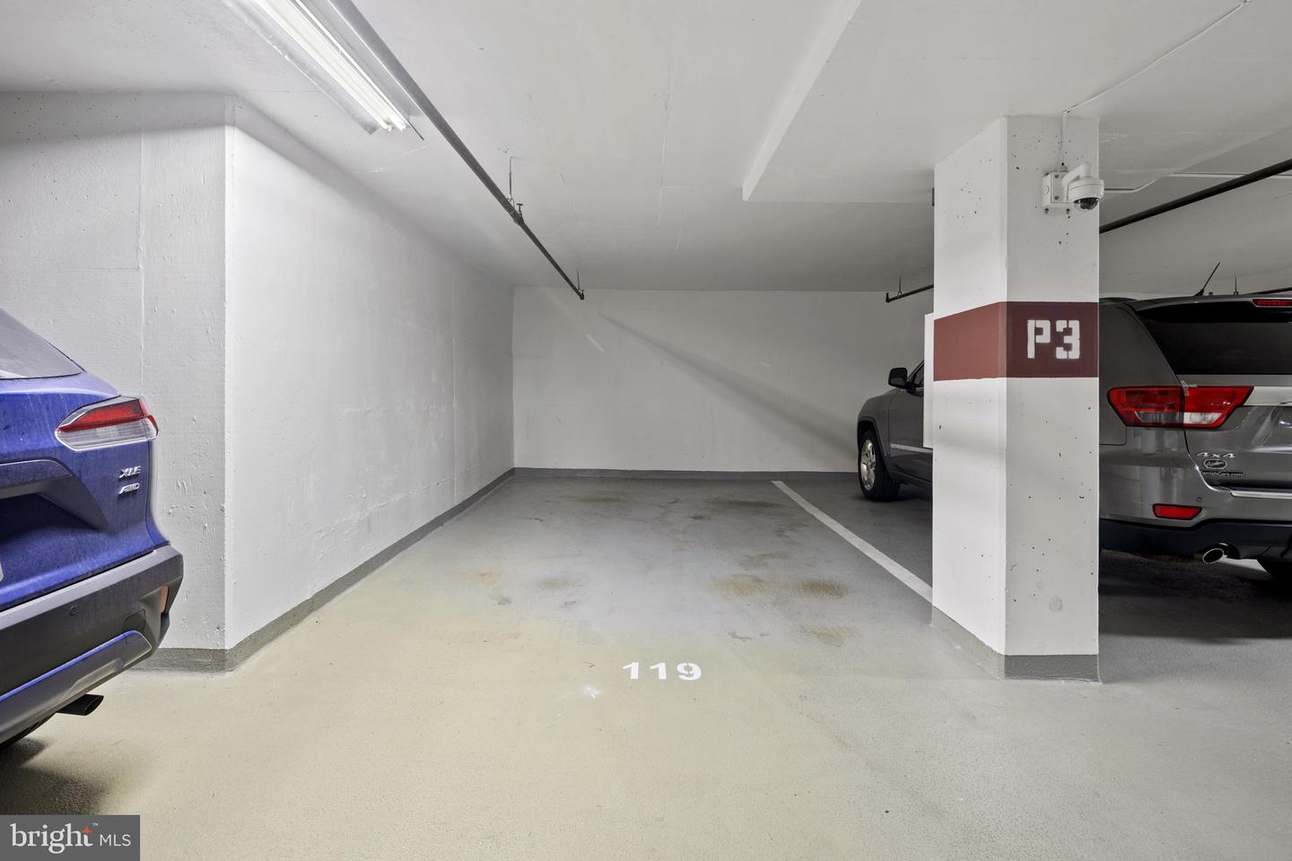 2400 CLARENDON BOULEVARD Unit: 1009