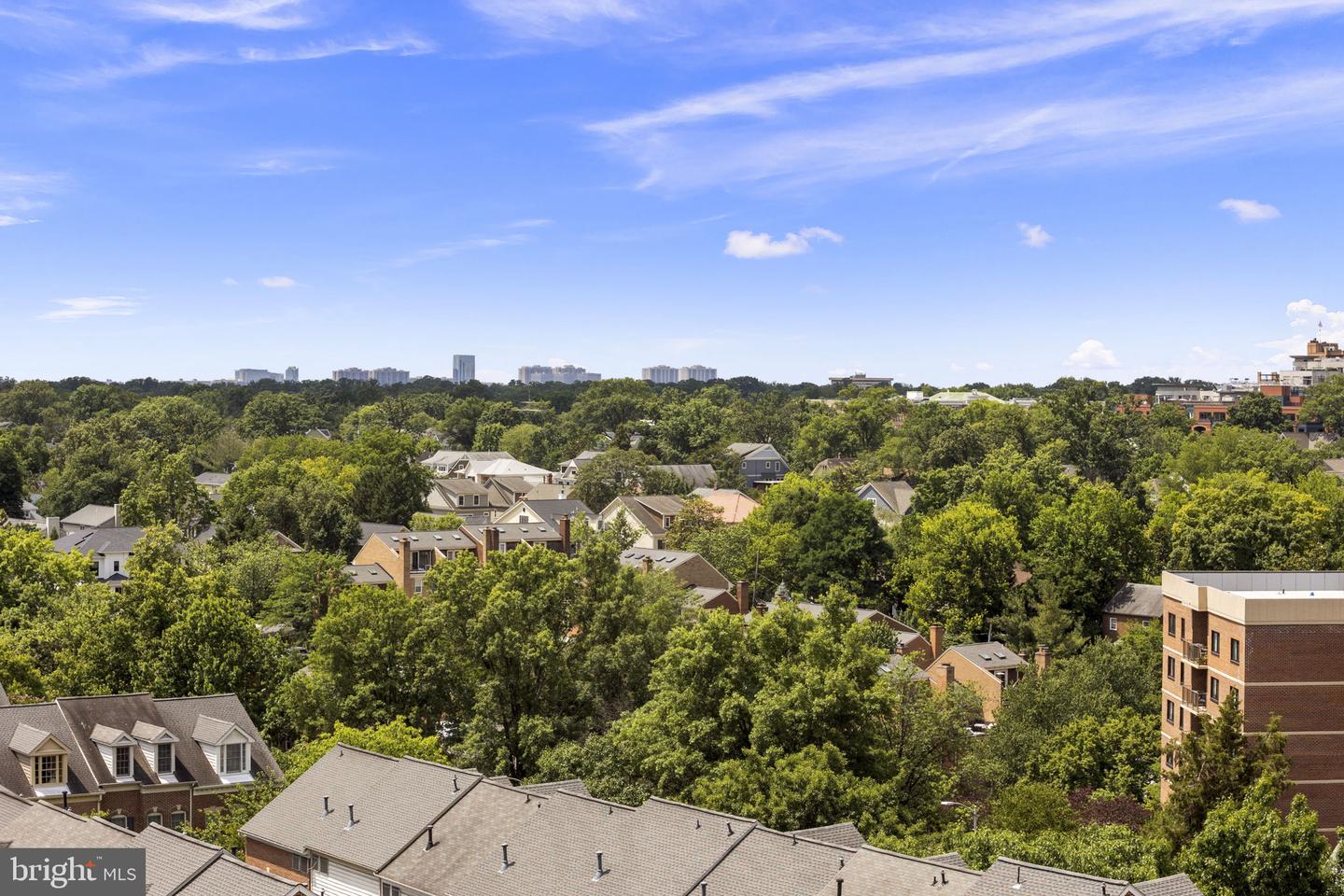 2400 CLARENDON BOULEVARD Unit: 1009