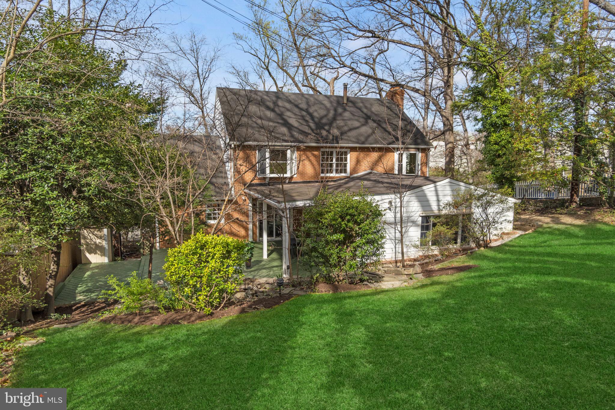 1721 Army Navy Dr