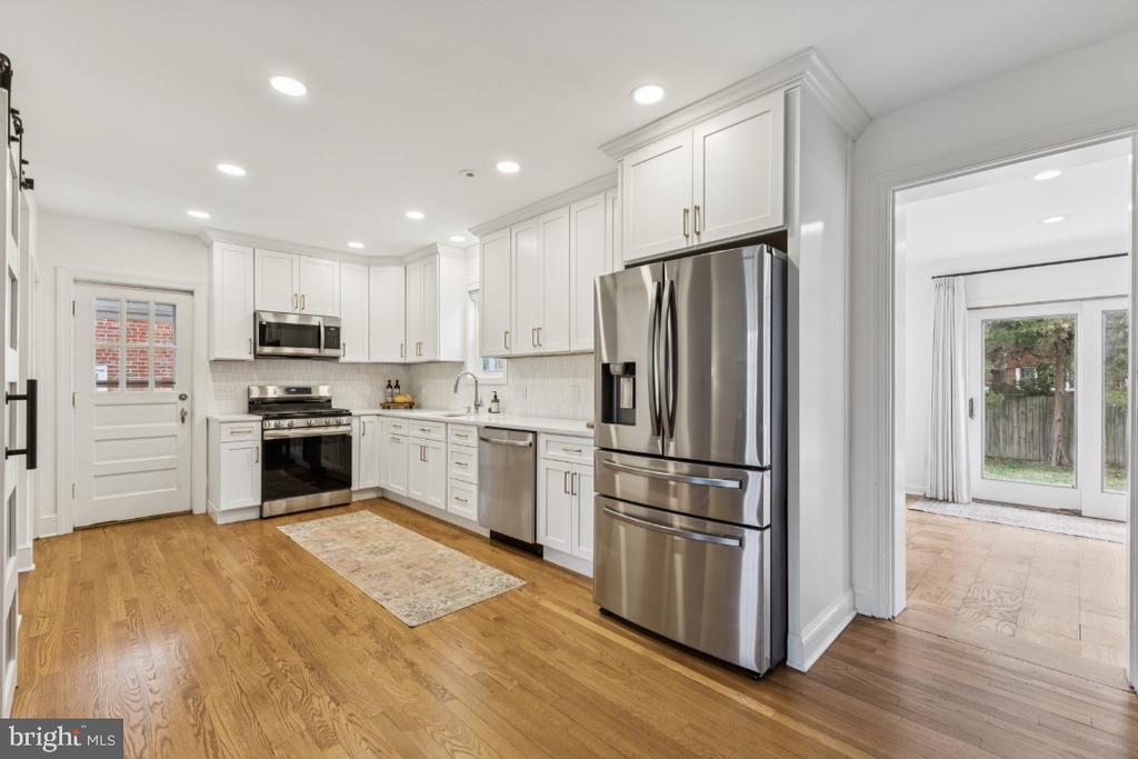 425 N NORWOOD STREET