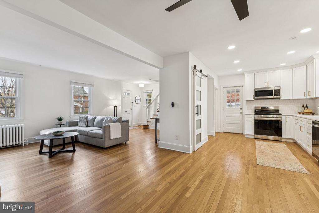 425 N NORWOOD STREET