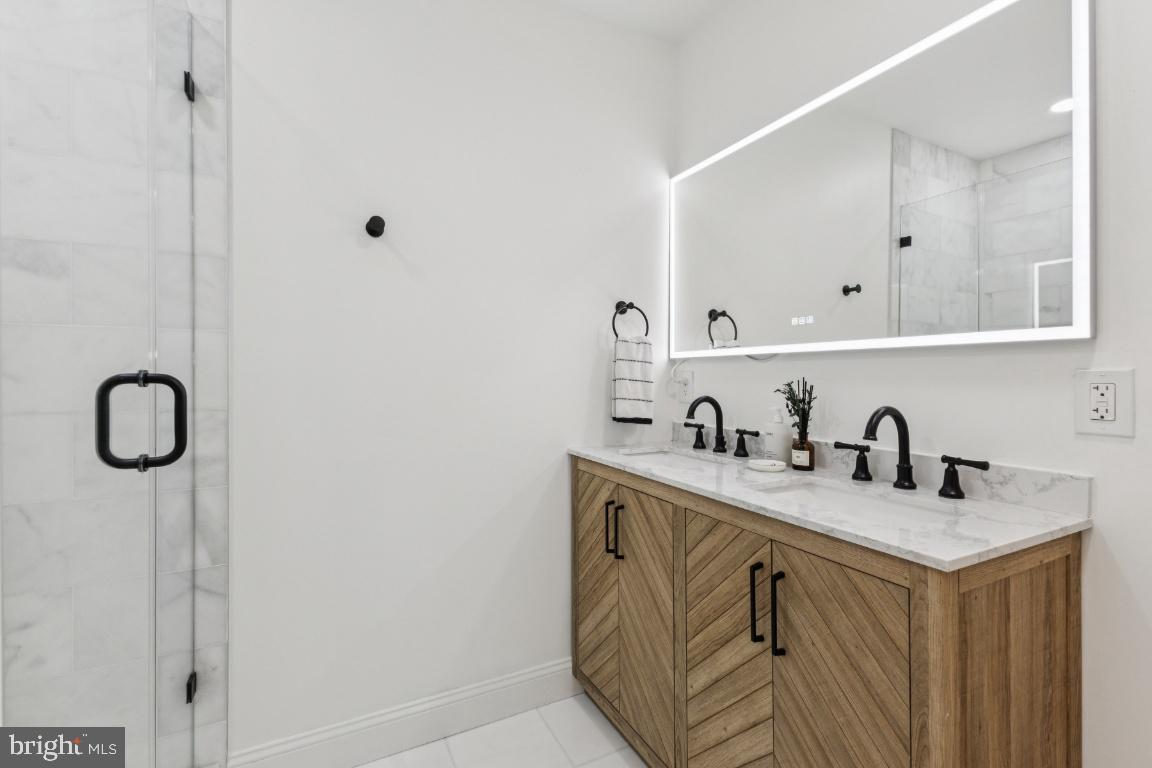 425 N NORWOOD STREET