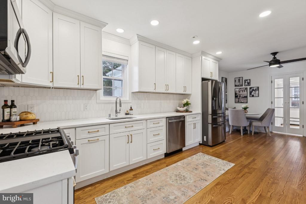 425 N NORWOOD STREET