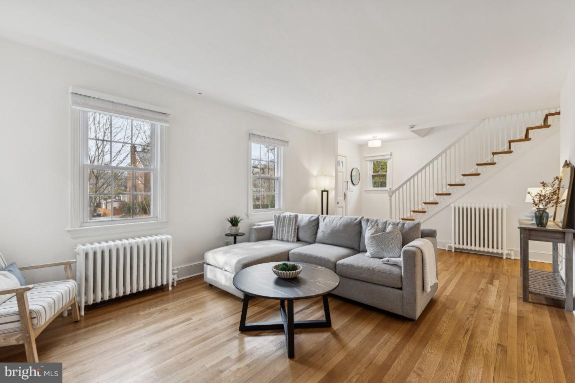 425 N NORWOOD STREET