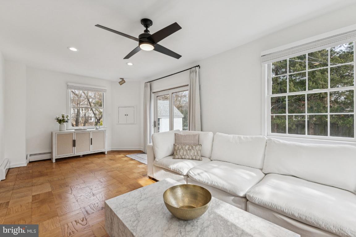 425 N NORWOOD STREET