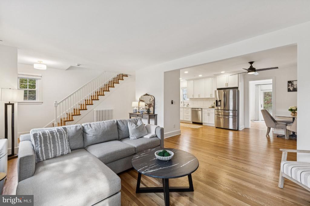 425 N NORWOOD STREET