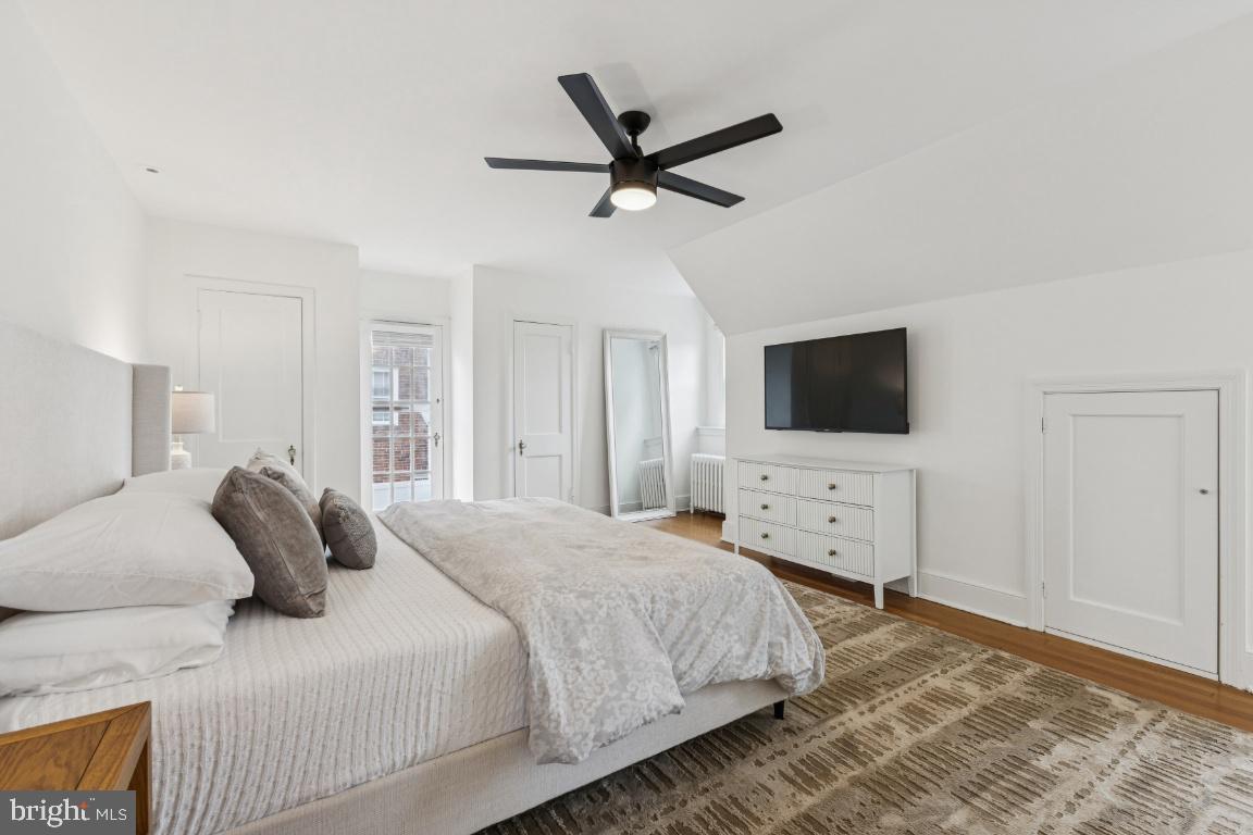 425 N NORWOOD STREET