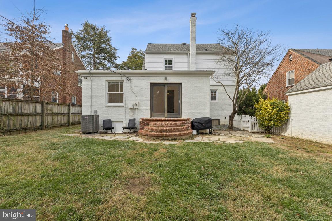 425 N NORWOOD STREET