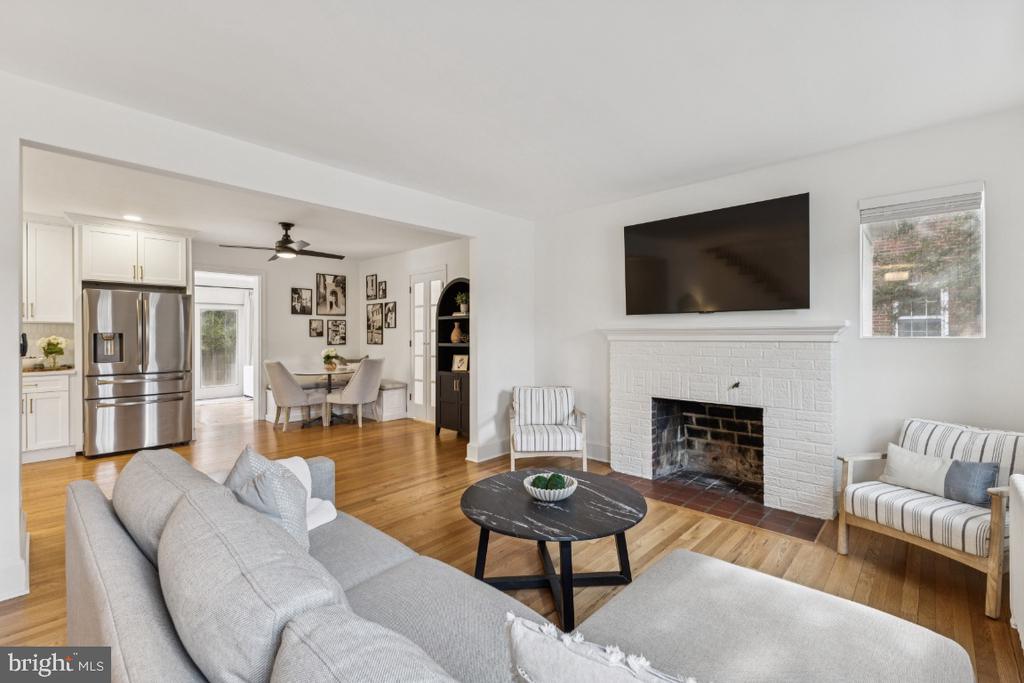 425 N NORWOOD STREET