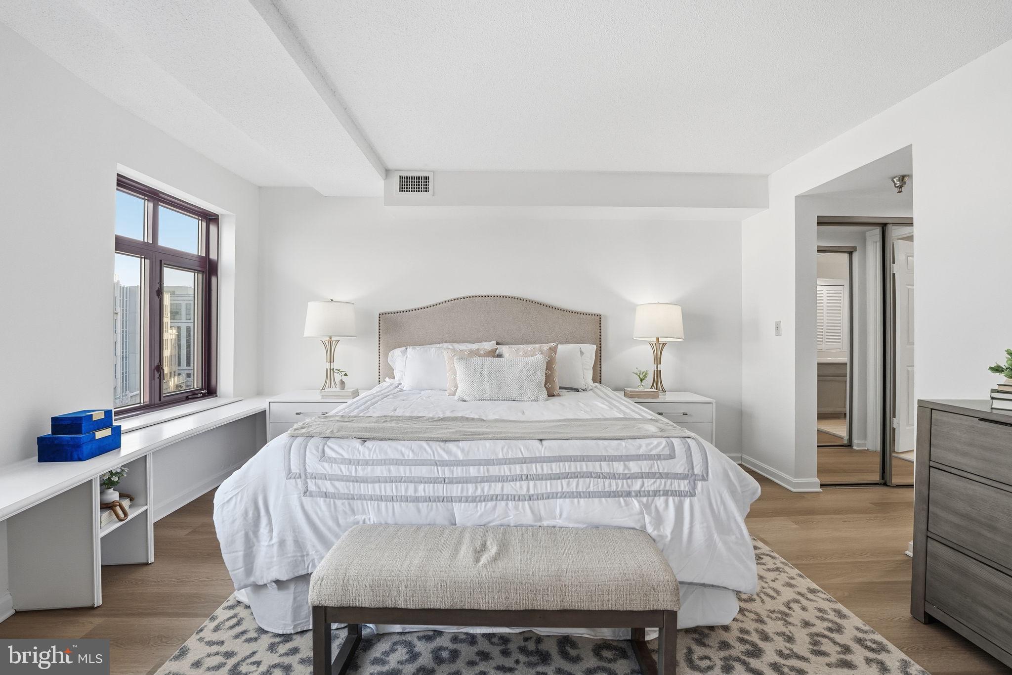 2400 CLARENDON BOULEVARD 704