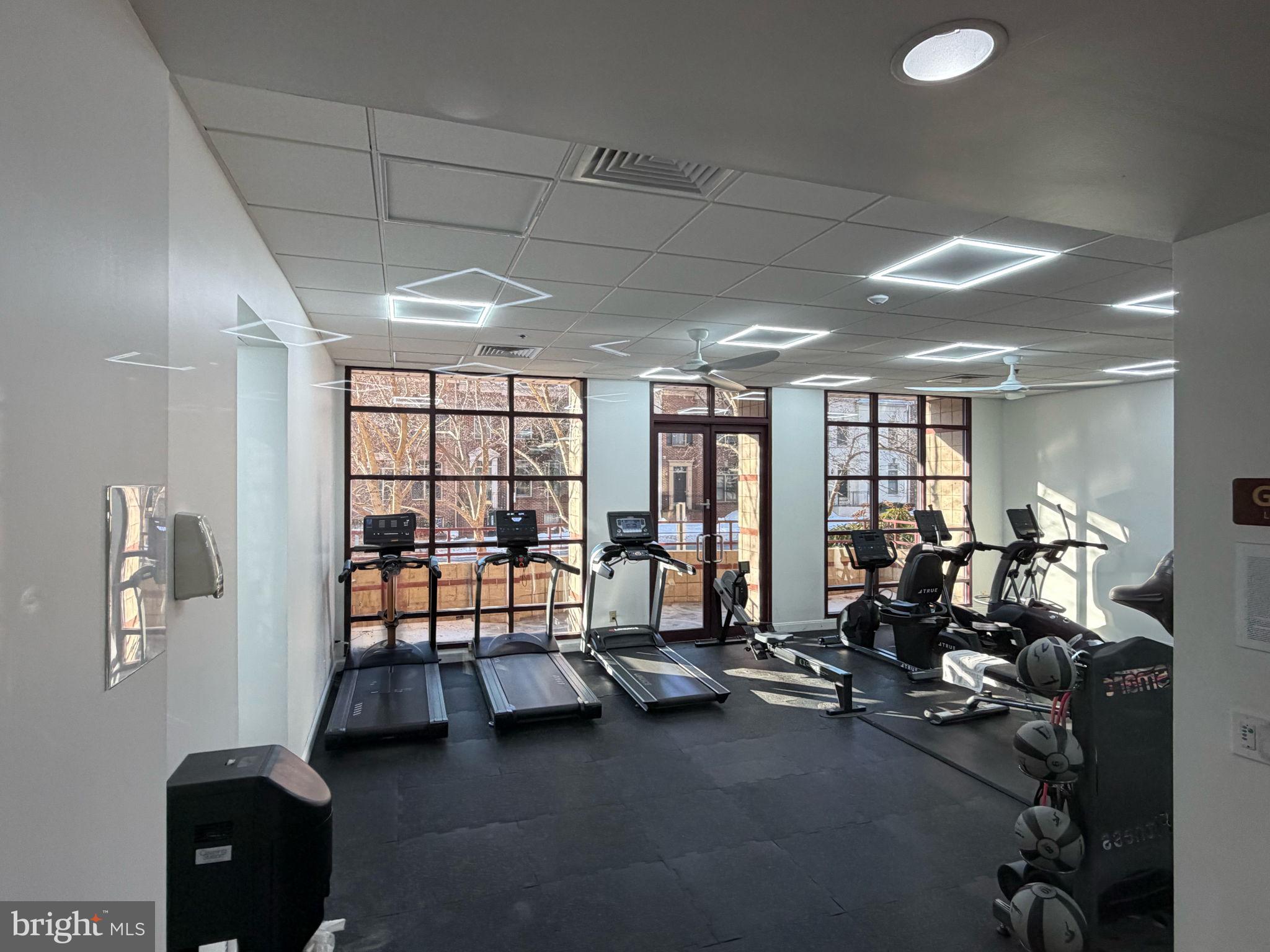 2400 CLARENDON BOULEVARD 704