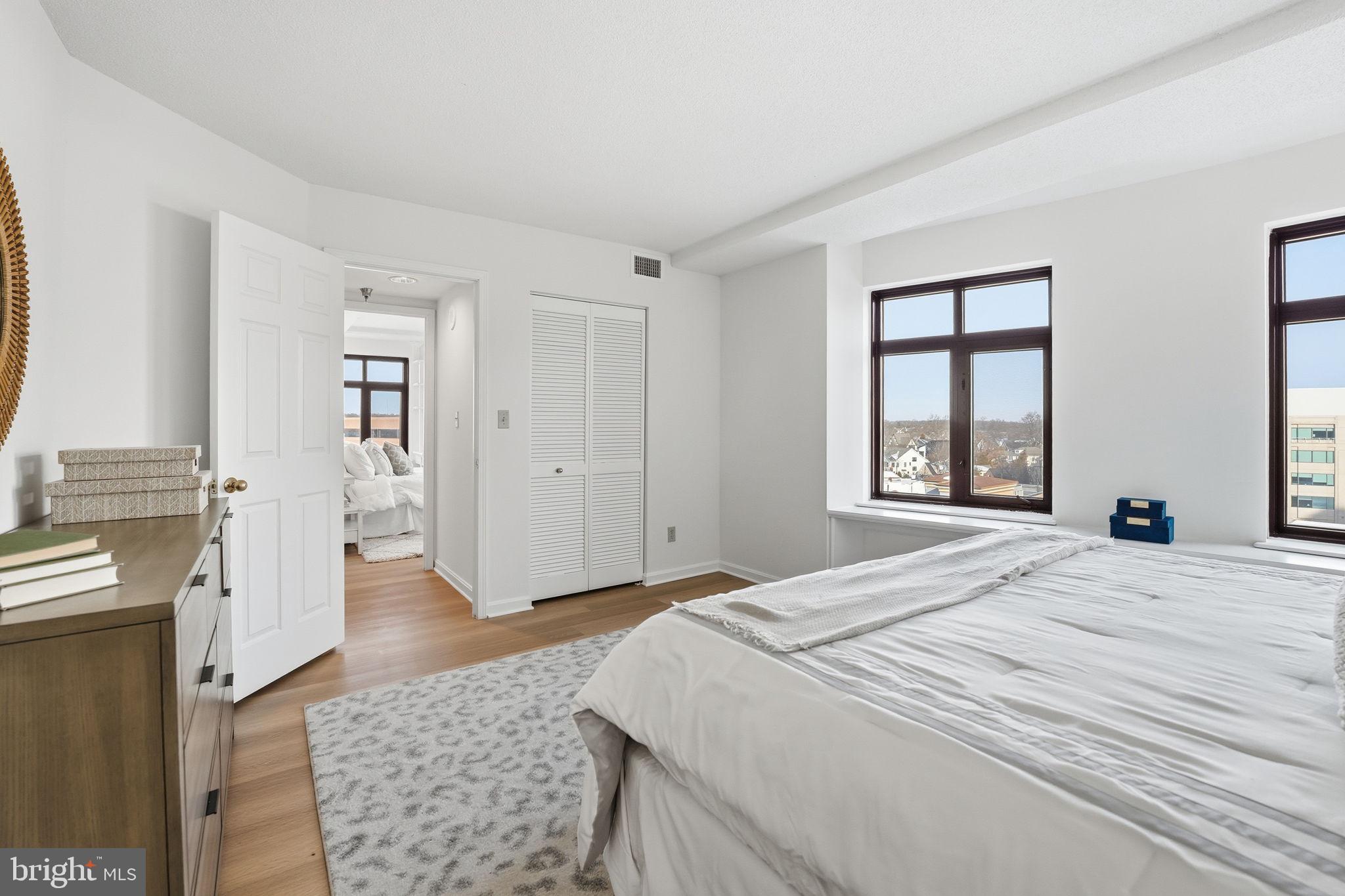 2400 CLARENDON BOULEVARD 704