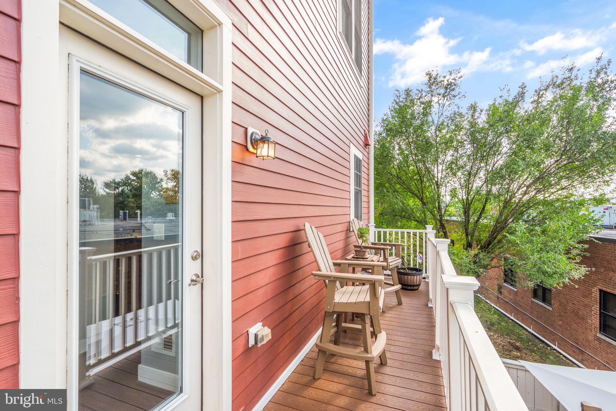 1318 van Valkenburgh LANE