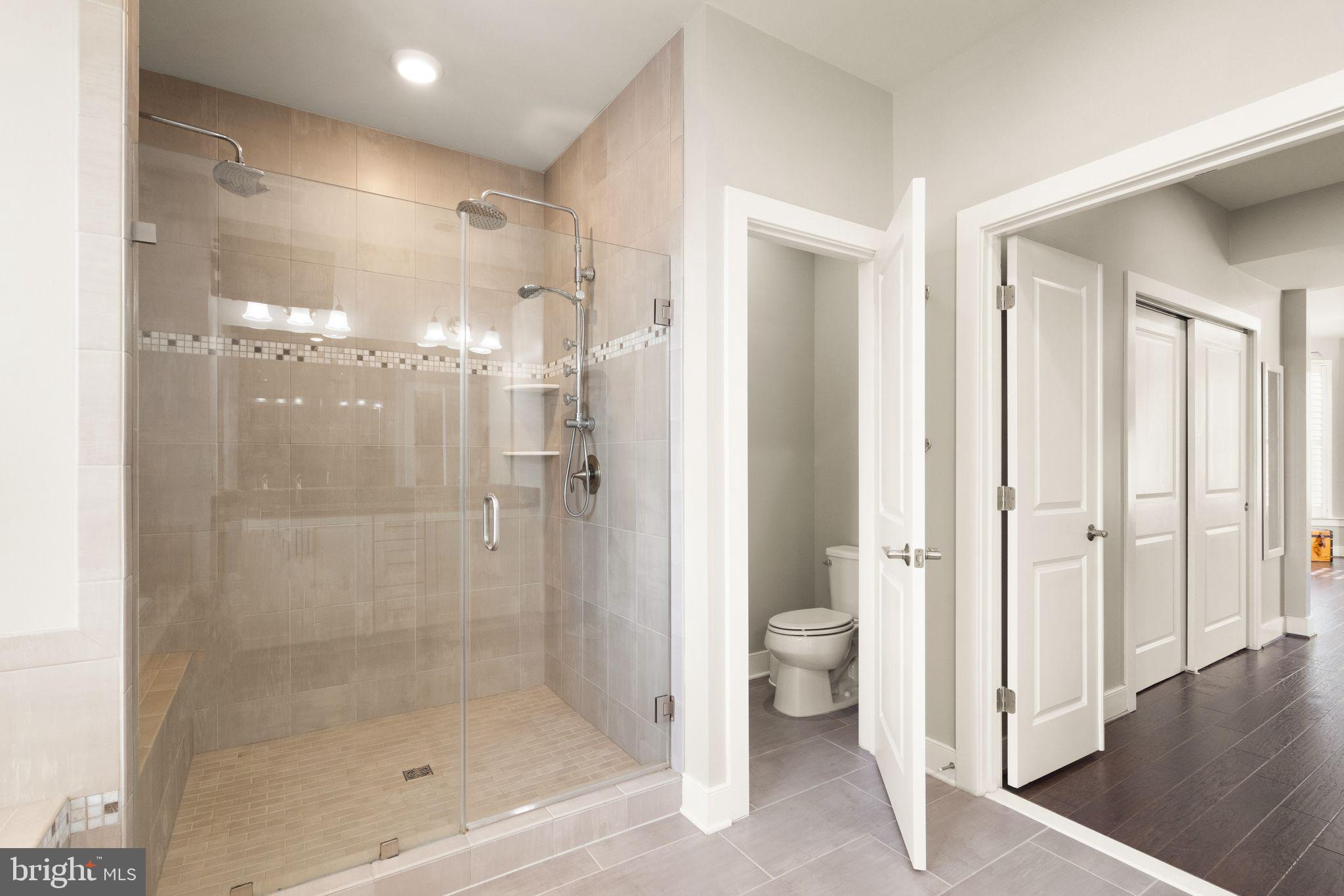 1318 van Valkenburgh LANE