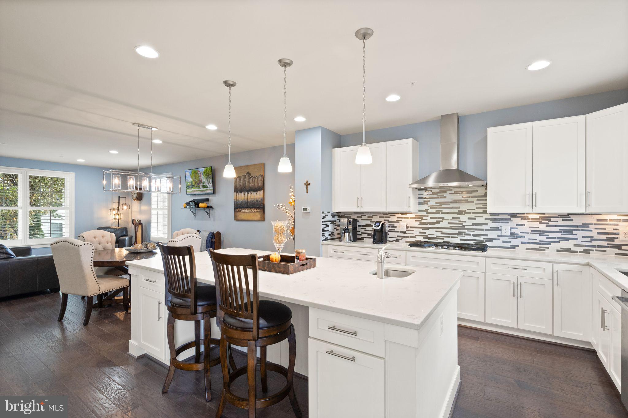 1318 van Valkenburgh LANE