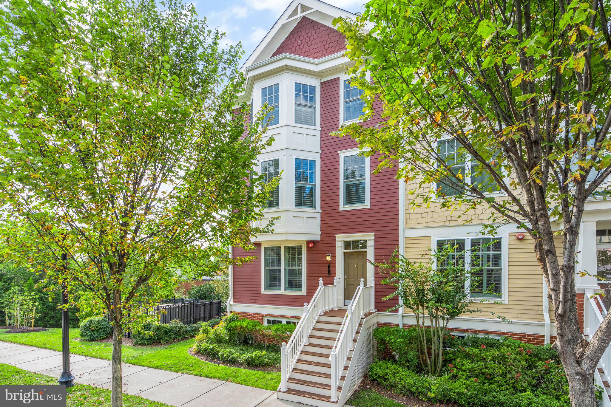 1318 van Valkenburgh LANE