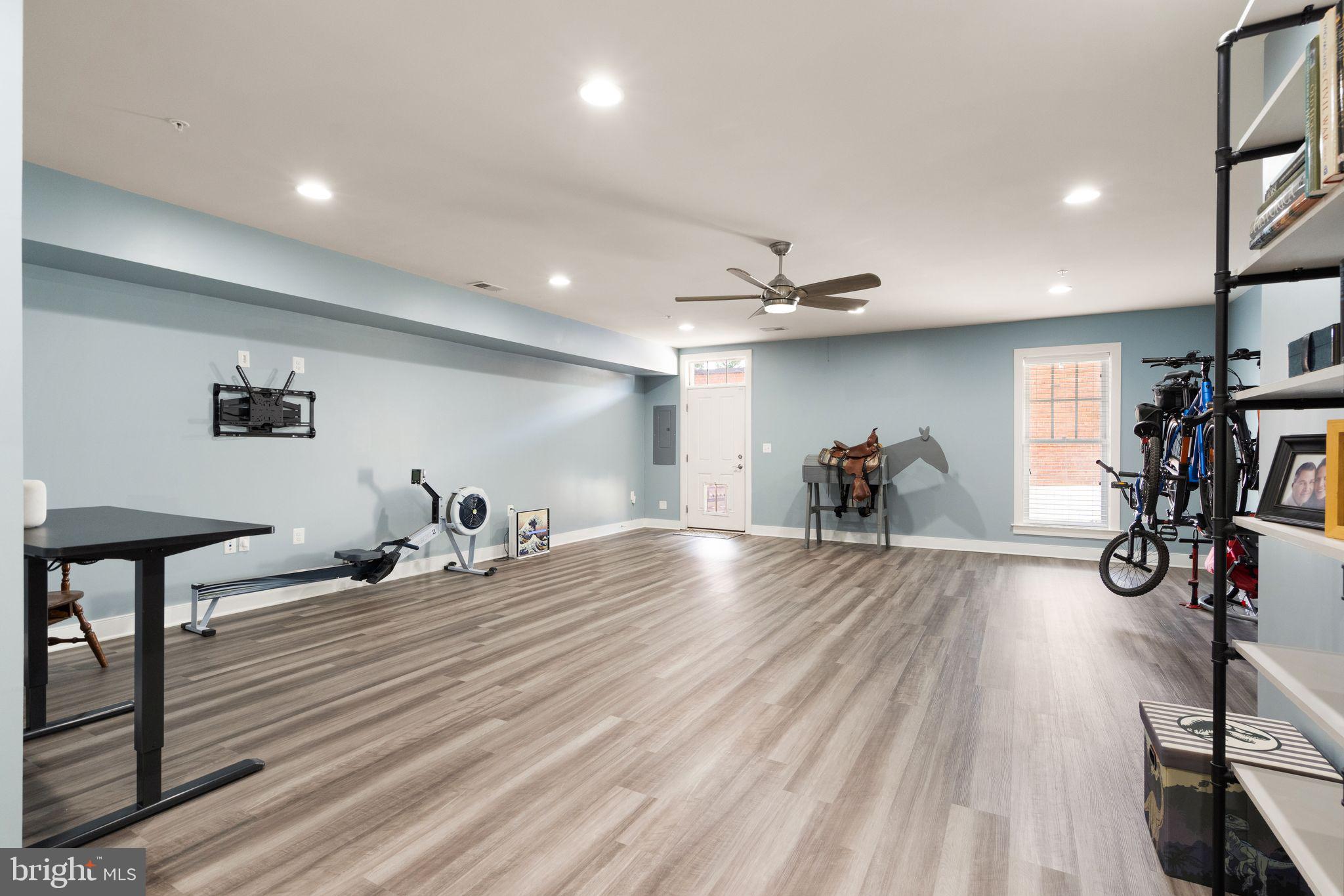 1318 van Valkenburgh LANE