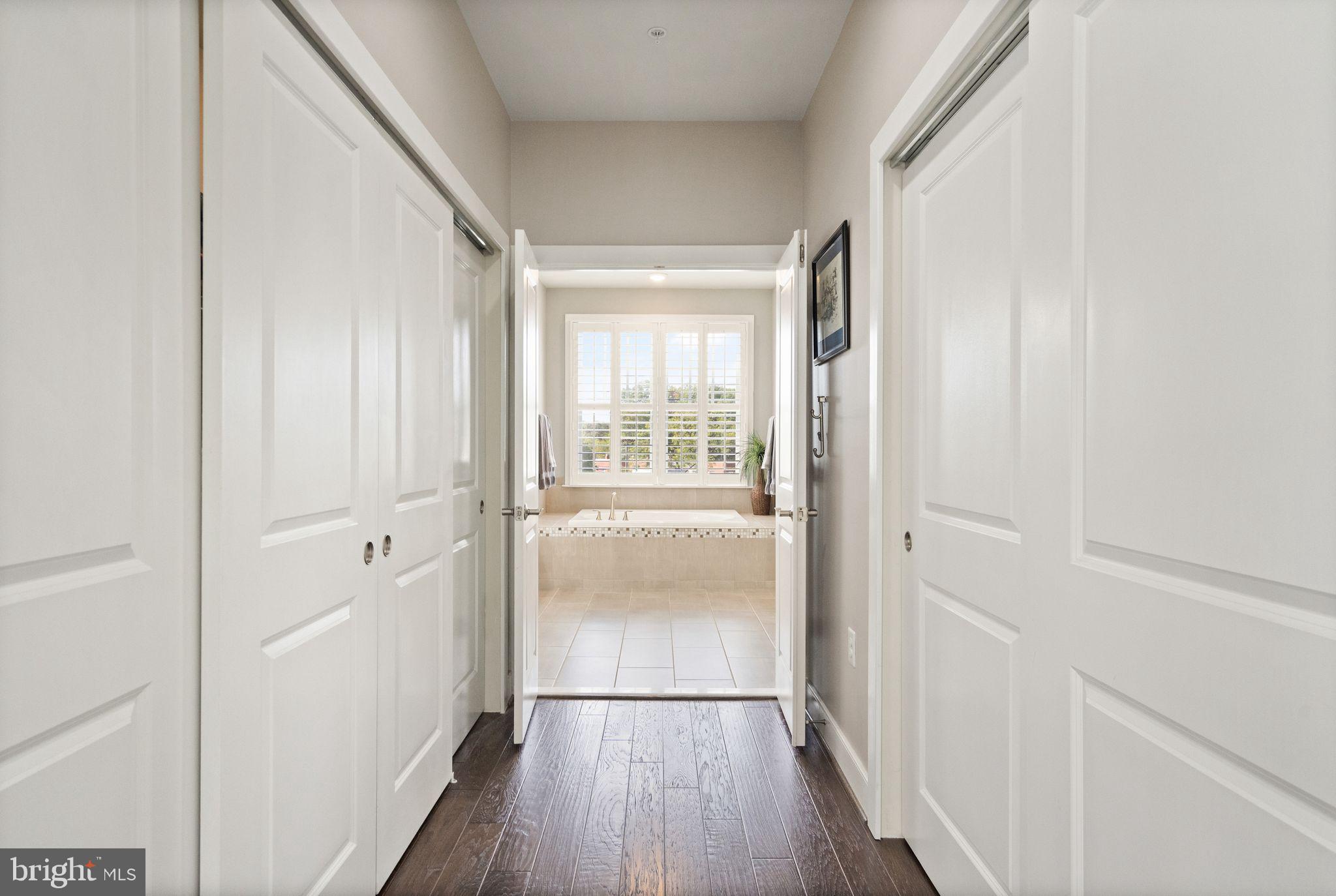 1318 van Valkenburgh LANE