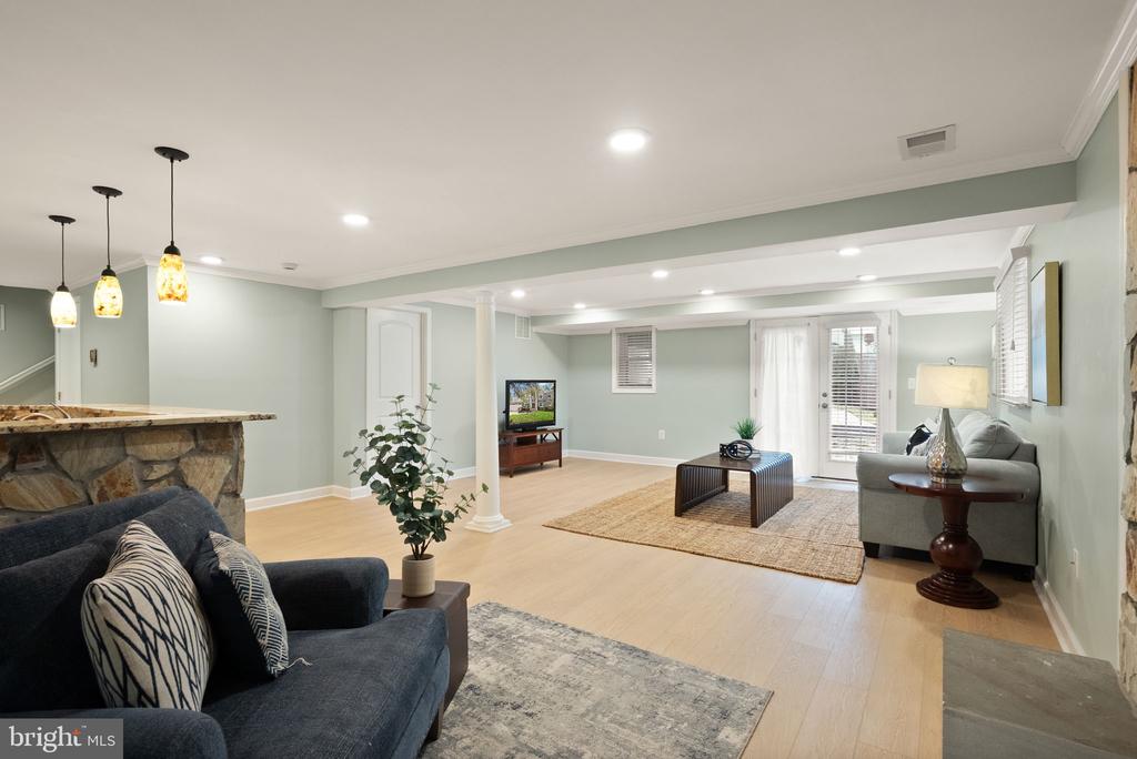 9917 COLONY ROAD
