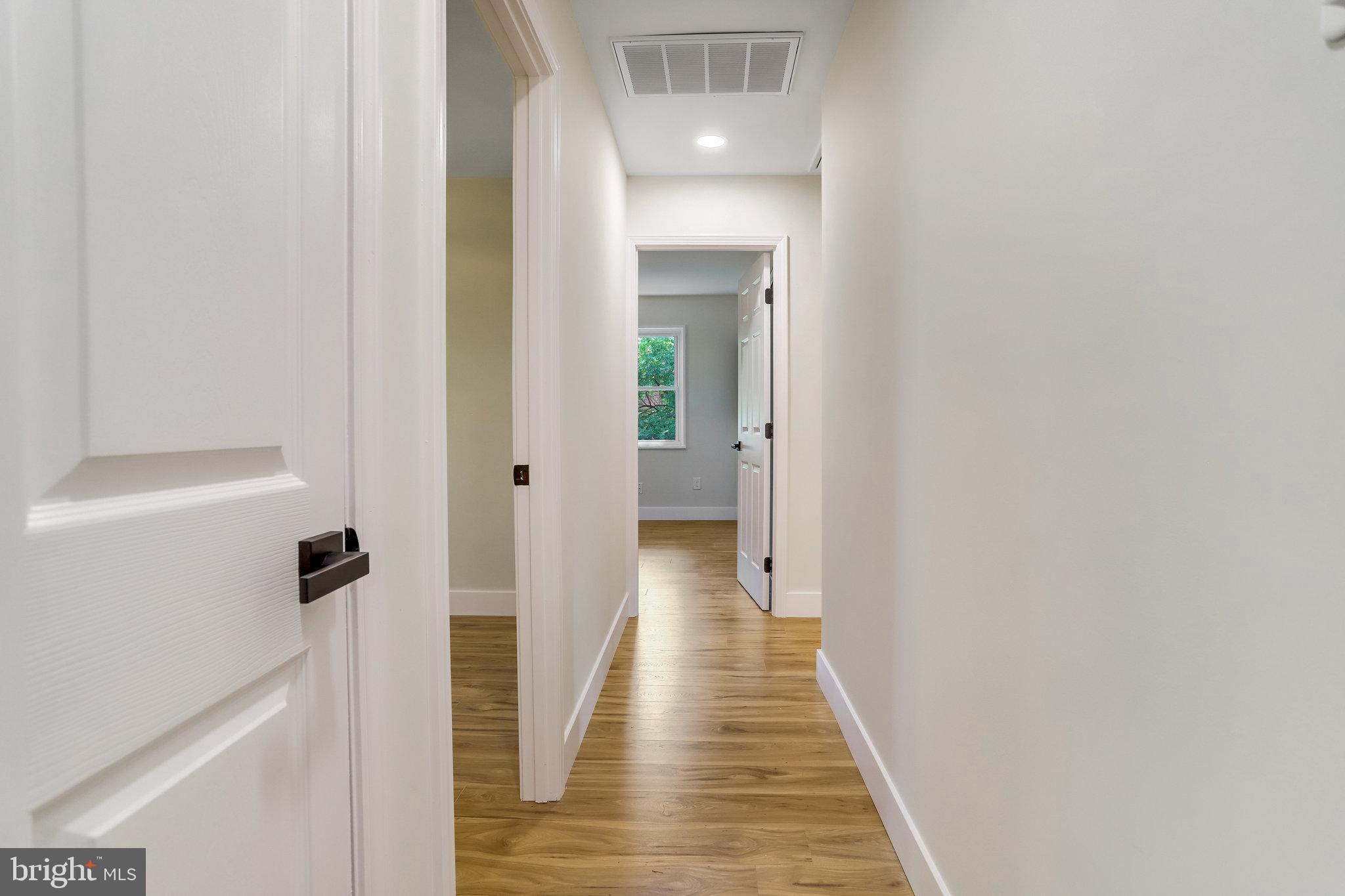 6203 CRESTWOOD DRIVE