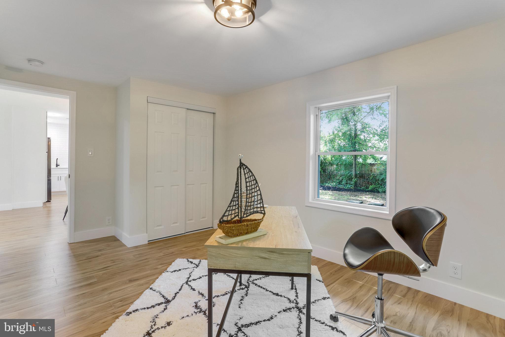 6203 CRESTWOOD DRIVE