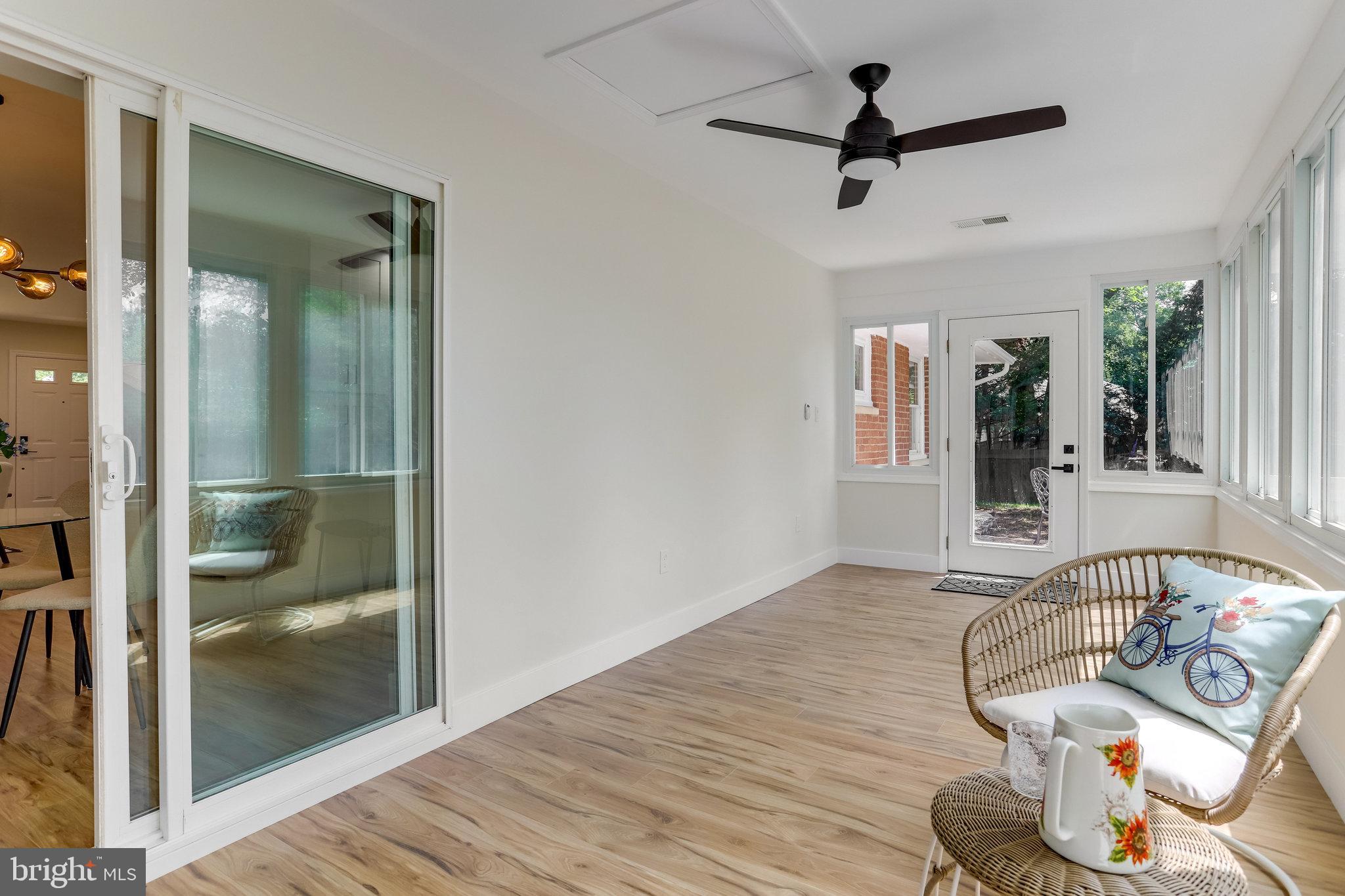 6203 CRESTWOOD DRIVE