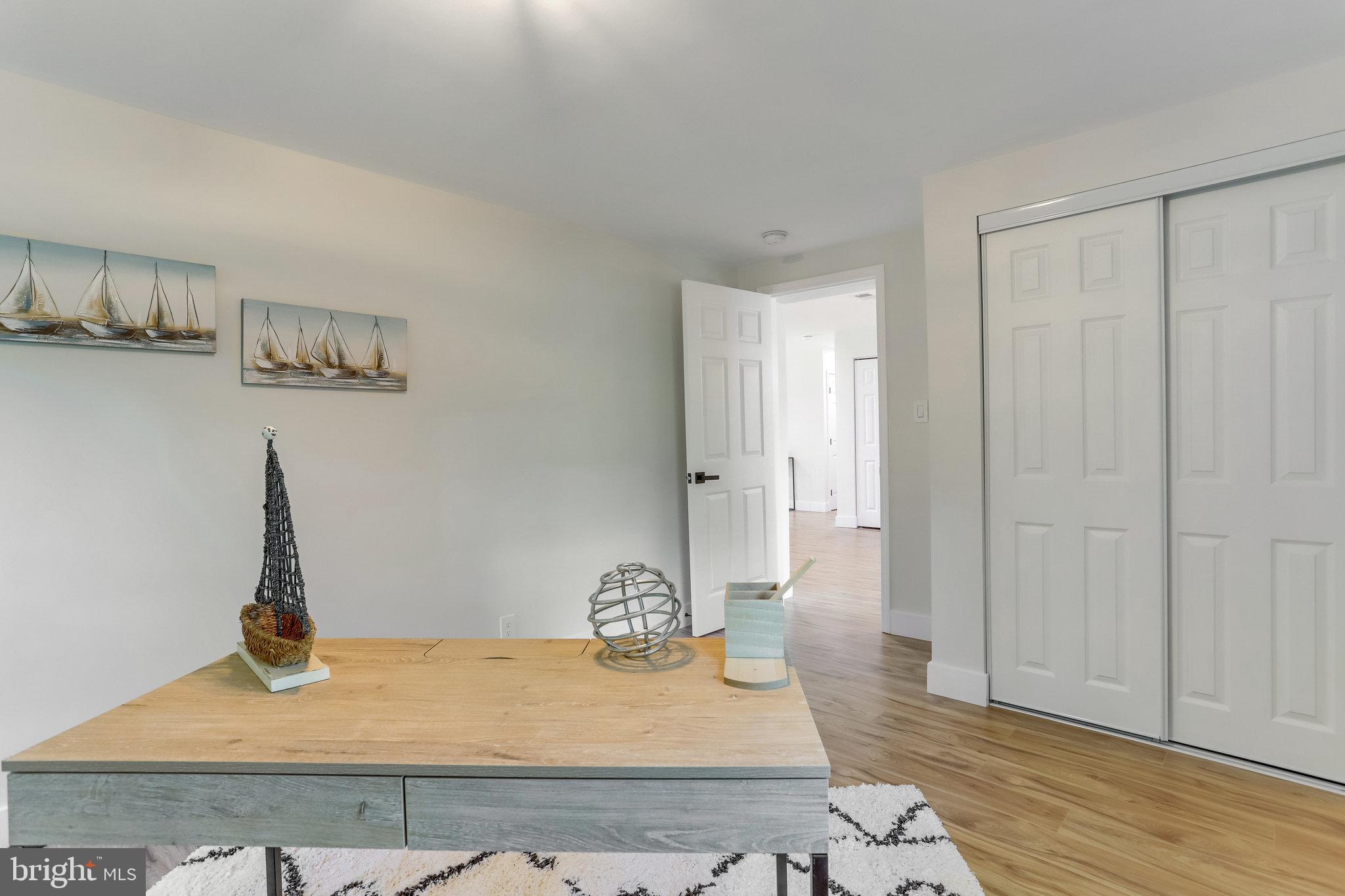 6203 CRESTWOOD DRIVE