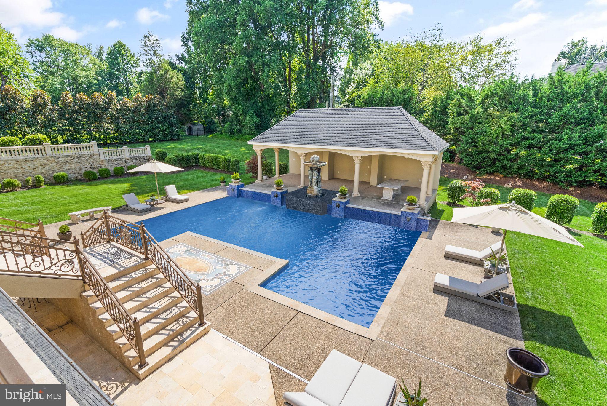 938 PEACOCK STATION ROAD
