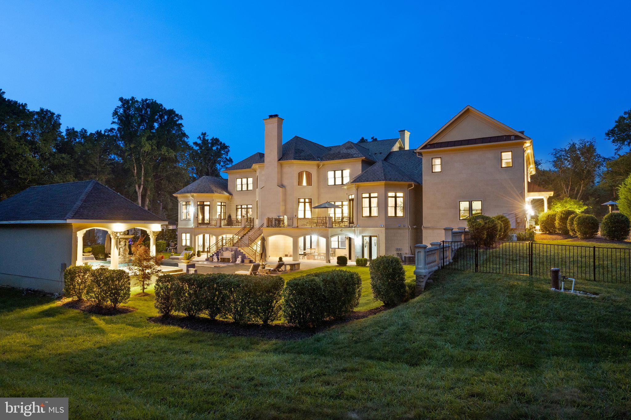 938 PEACOCK STATION ROAD