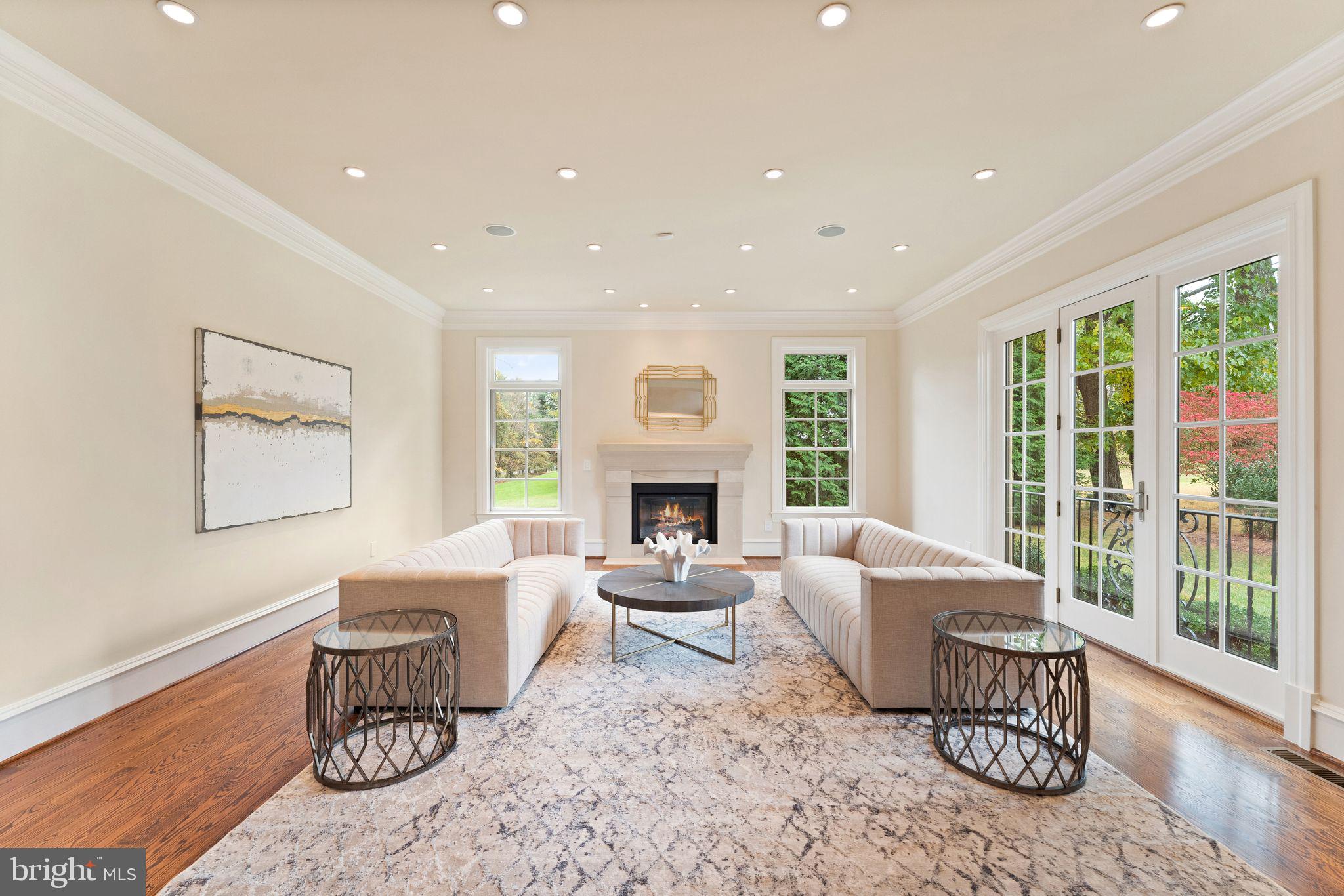 1105 Towlston ROAD