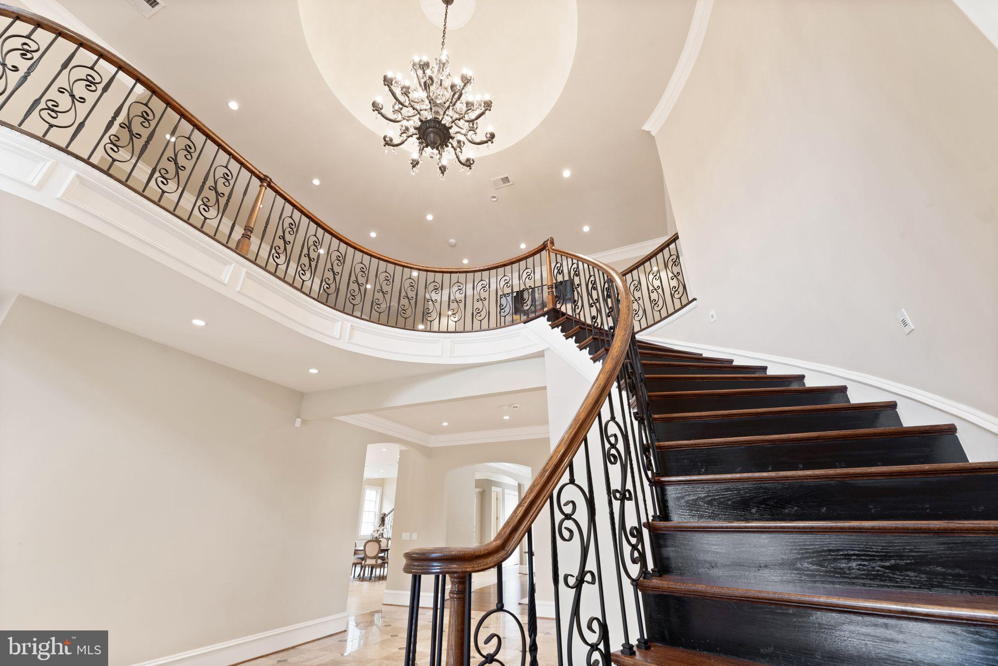 1105 Towlston ROAD