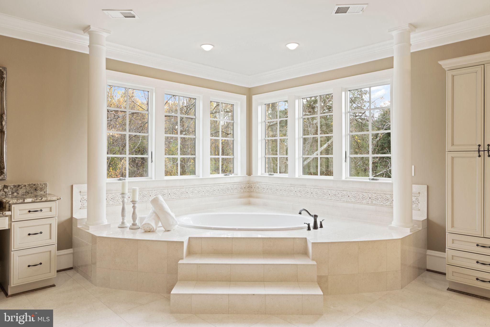 1105 Towlston ROAD