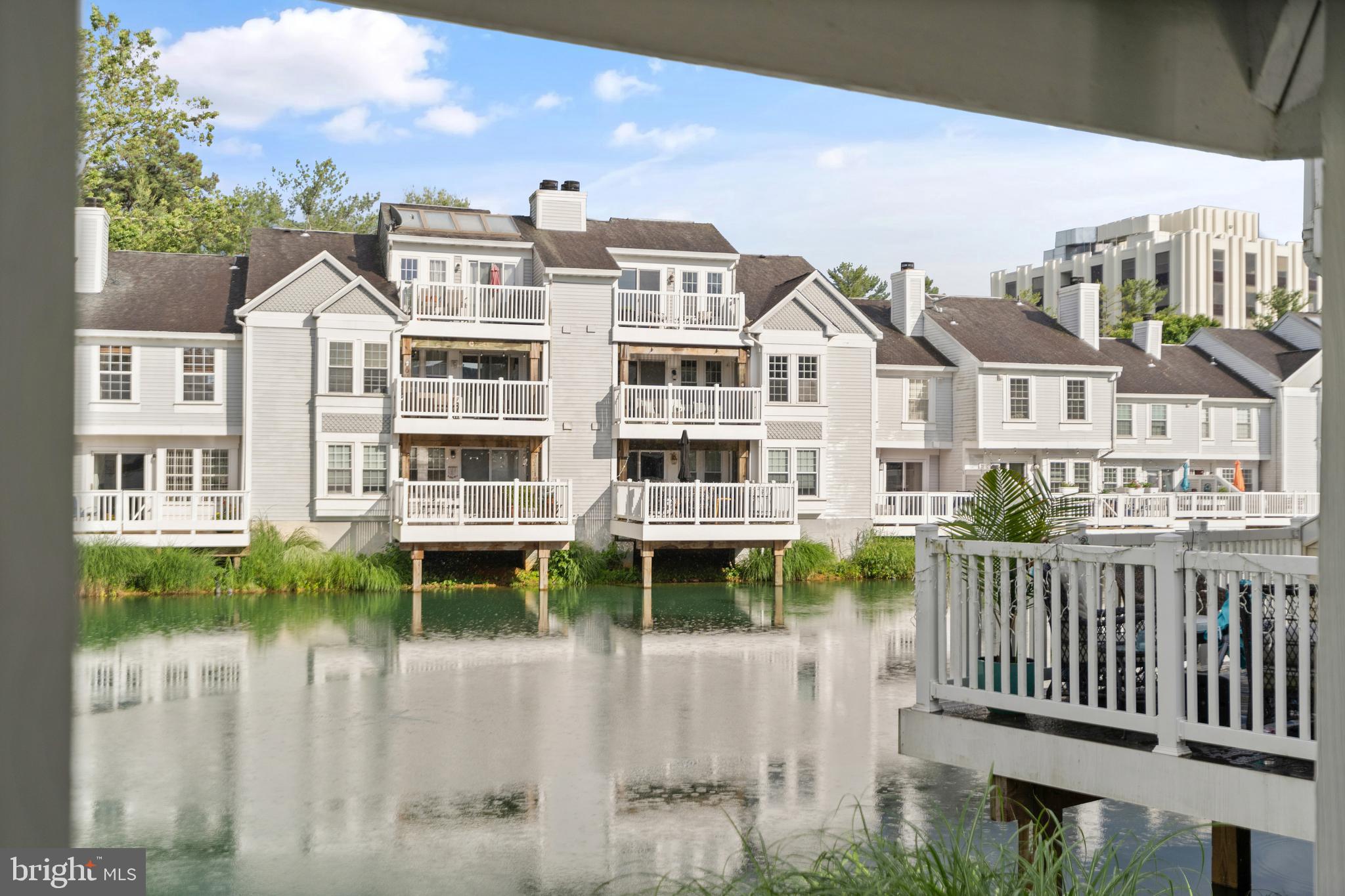 3355 Lakeside View Dr #8-4