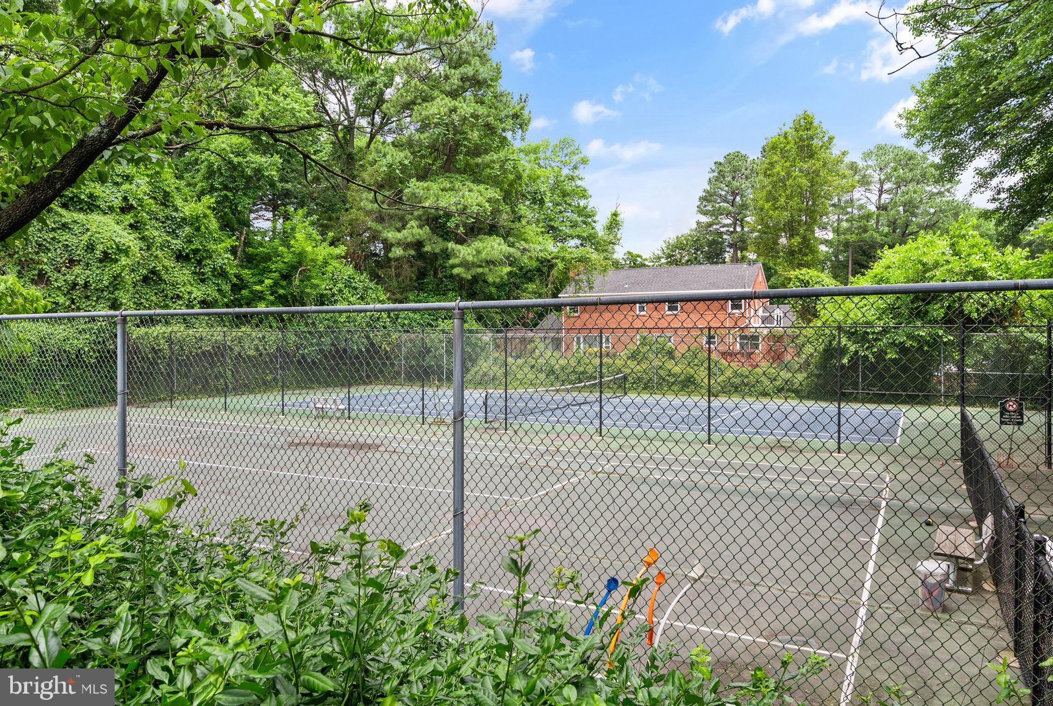 3355 Lakeside View Dr #8-4
