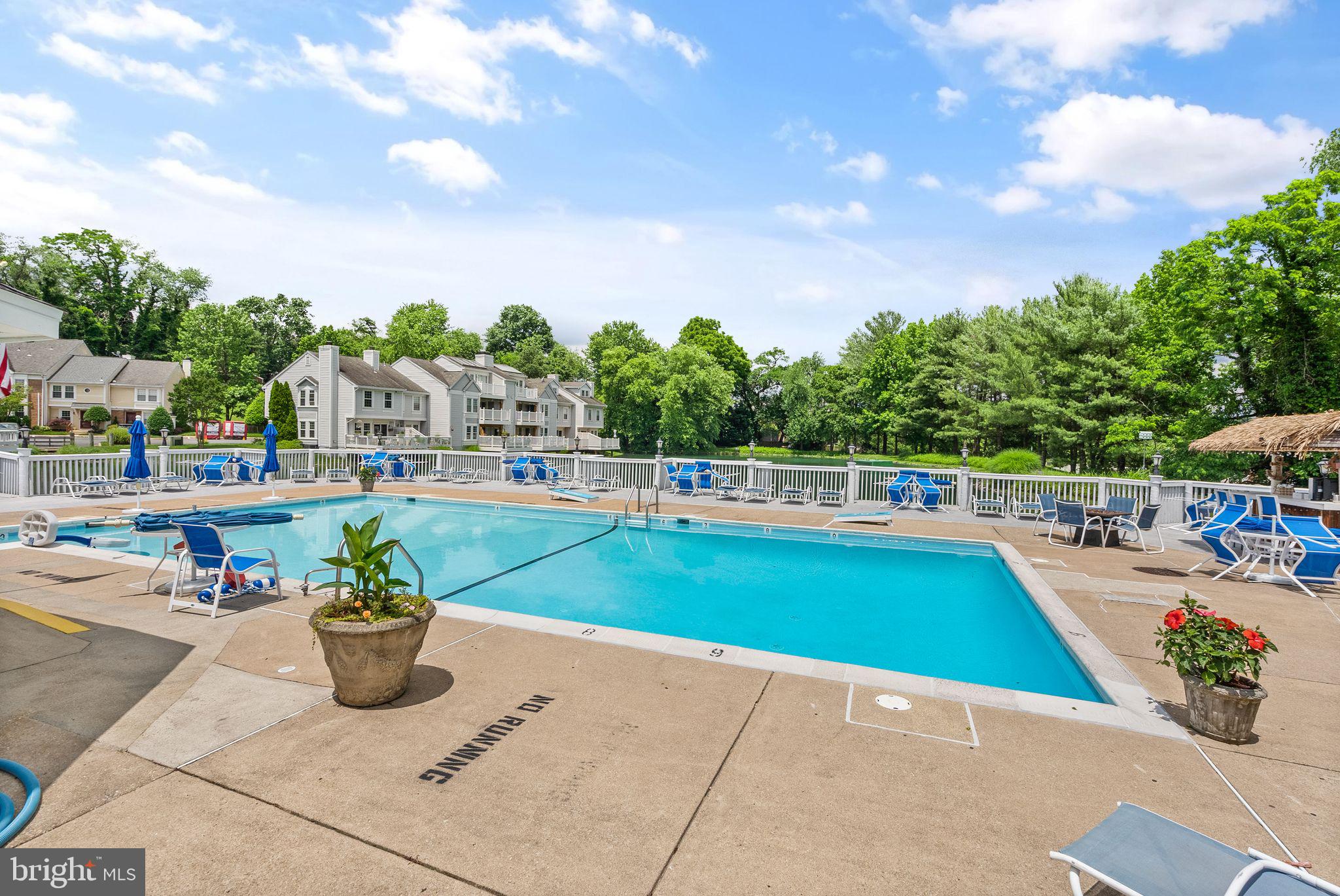 3355 Lakeside View Dr #8-4