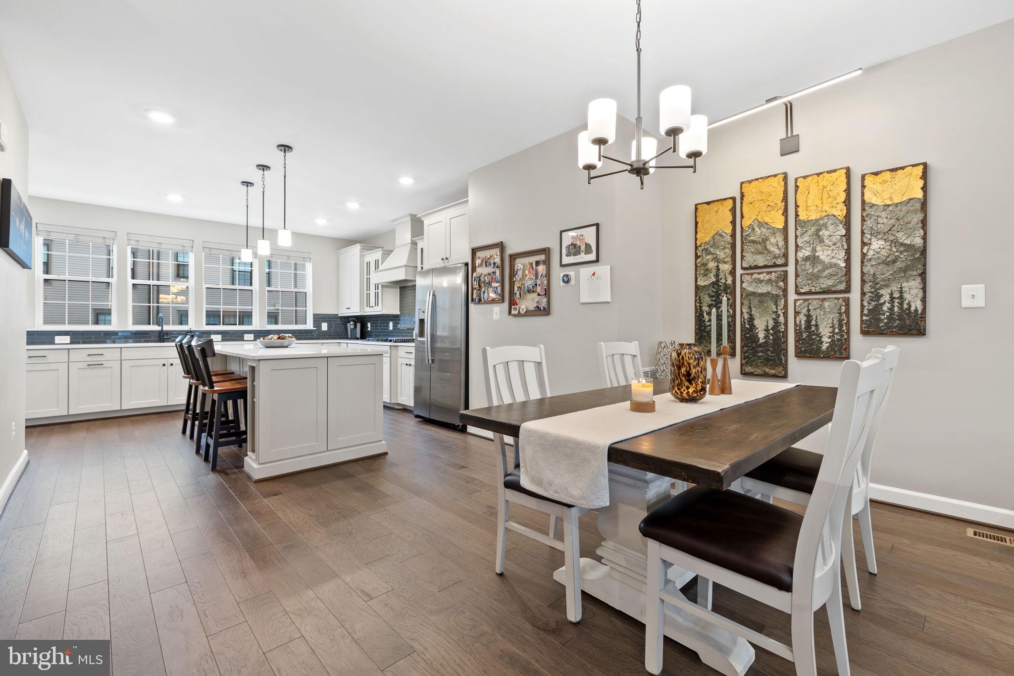 4386 Fair Lakes Ct