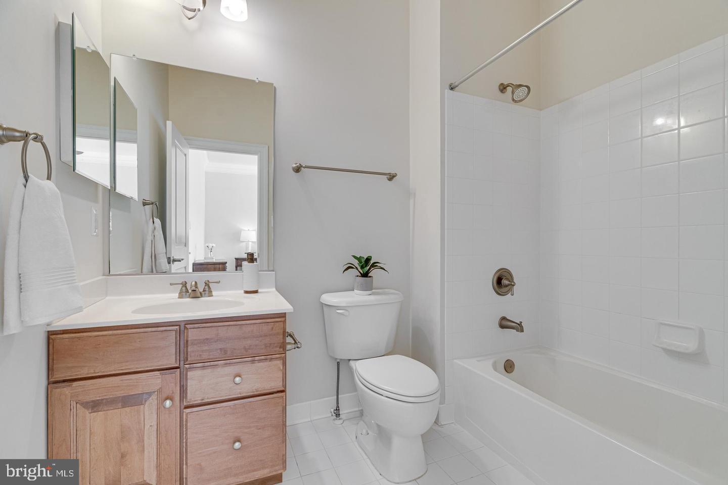 7008 EASTERN RED CEDAR LN