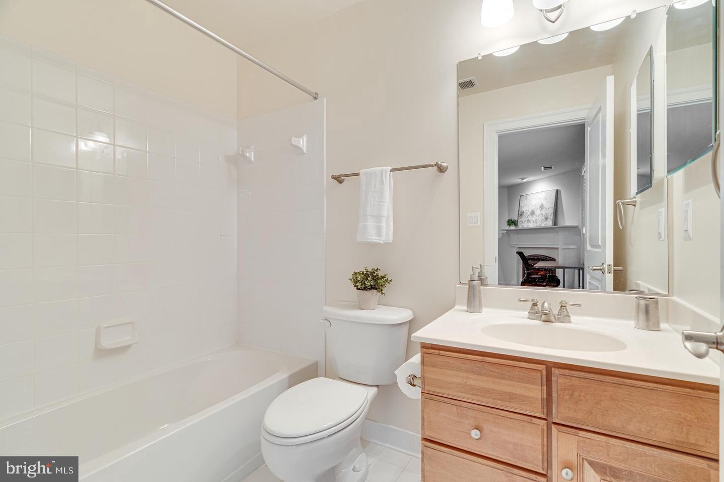 7008 EASTERN RED CEDAR LN