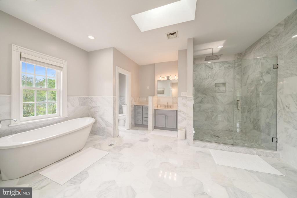 1111 TOWLSTON ROAD